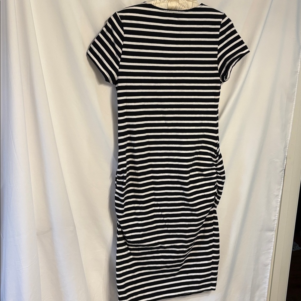 Old Navy Black and White Striped Fitted Maternity Dress. - Picture 4 of 7